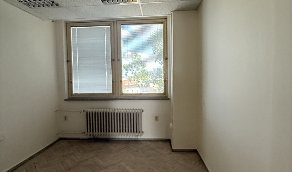 Pronájem kanceláře 20 m², Opava – náhled fotky 9