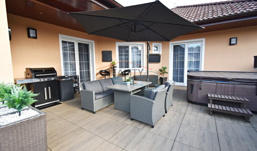 Prodej domu 137 m² s pozemkem 1 035 m², Pětihosty – náhled fotky 3
