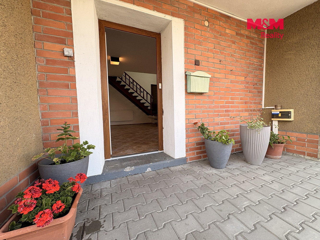 Prodej domu 160 m² s pozemkem 806 m² — photo 2