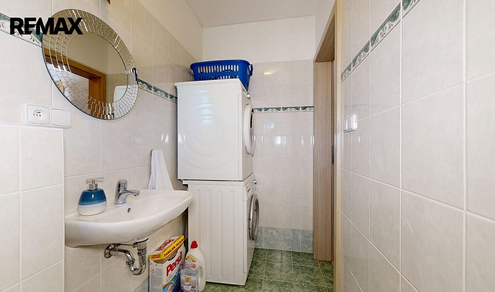 Prodej domu 100 m² s pozemkem 114 m², Praha – náhled fotky 33