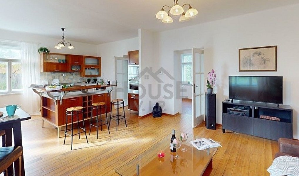 Prodej domu 240 m² s pozemkem 8 000 m², Velvary – náhled fotky 5