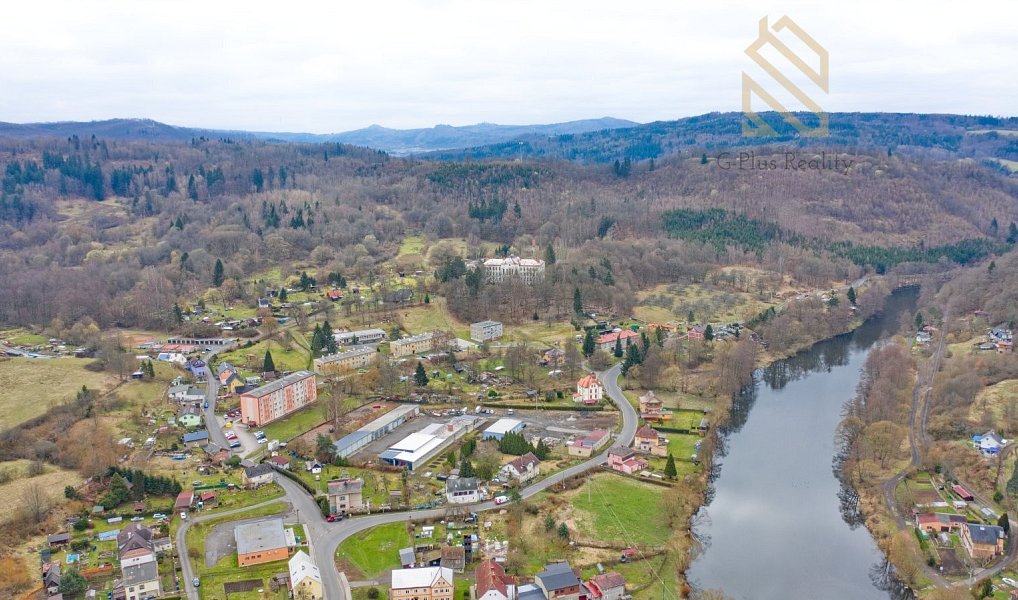 Prodej stavebního pozemku 778 m², Velichov – náhled fotky 10