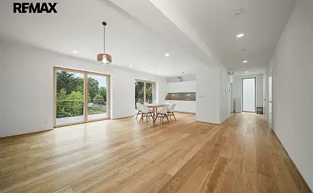 Pronájem bytu 4+kk 103 m²
