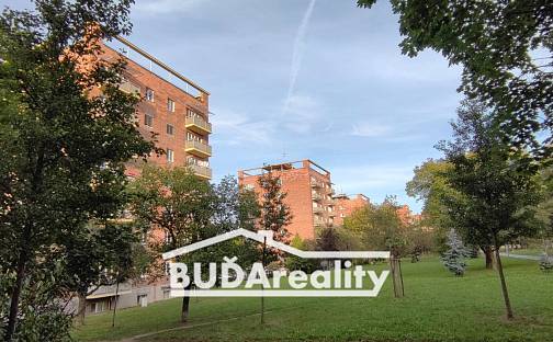 Prodej bytu 2+1 68 m², Věžové domy, Zlín