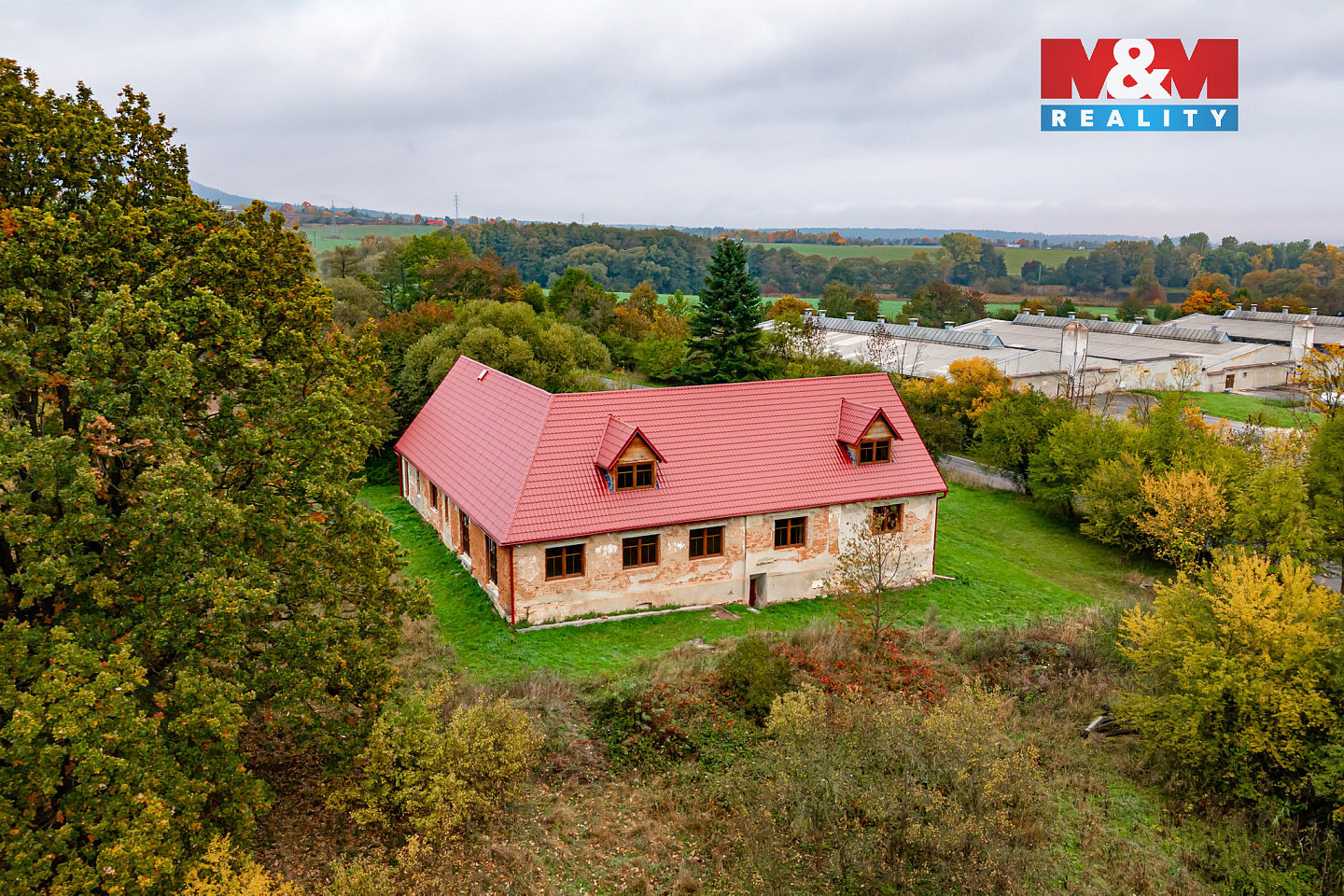 Prodej domu 231 m² s pozemkem 2 898 m² — photo 2