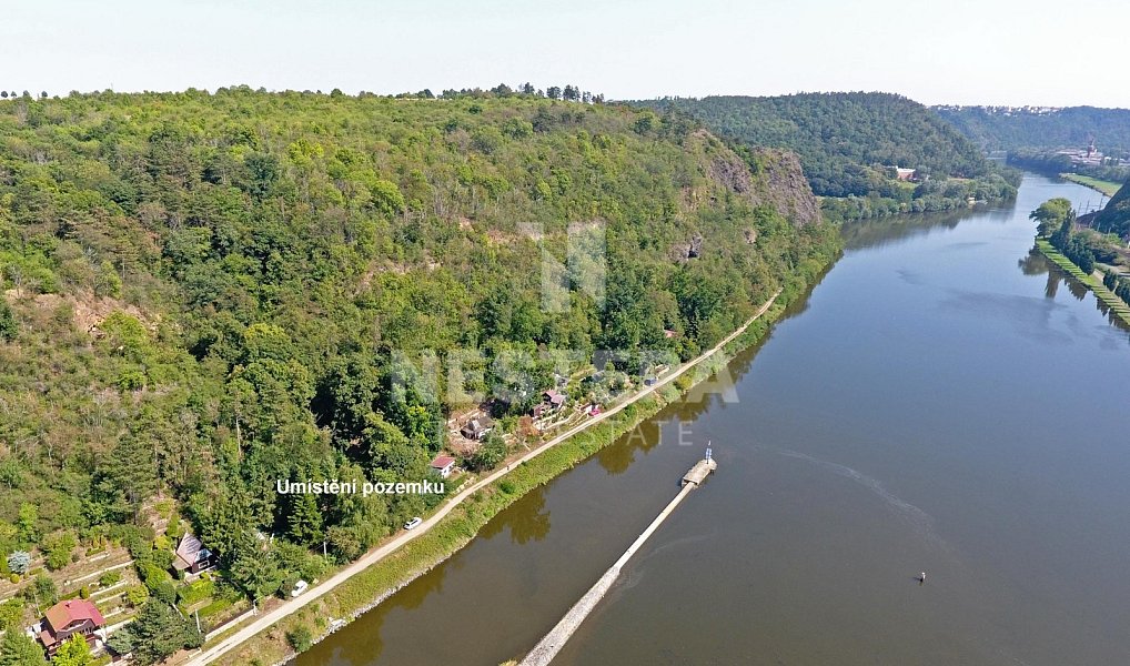 Prodej stavebního pozemku 696 m², Máslovice – náhled fotky 4