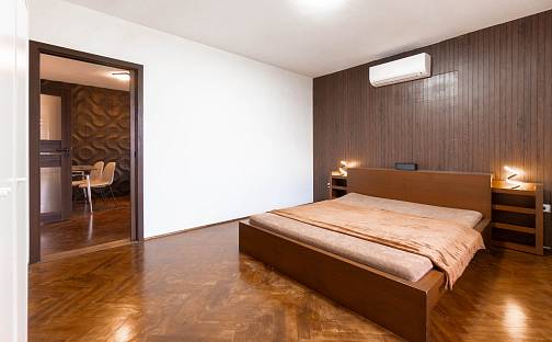 Prodej bytu 3+1 69 m², U Tržnice, Neratovice, okres Mělník