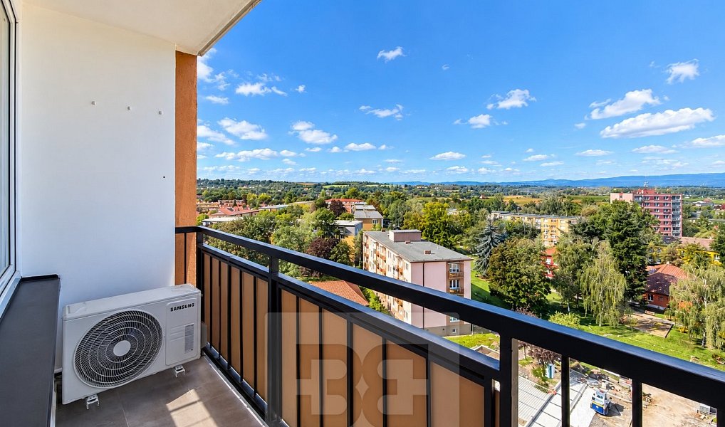 Pronájem bytu 1+1 43 m², Žatec – náhled fotky 2