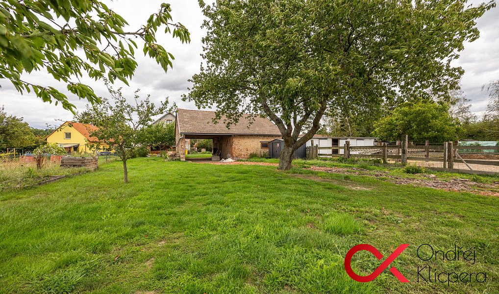 Prodej domu 180 m² s pozemkem 1 584 m², Olešnice – náhled fotky 33