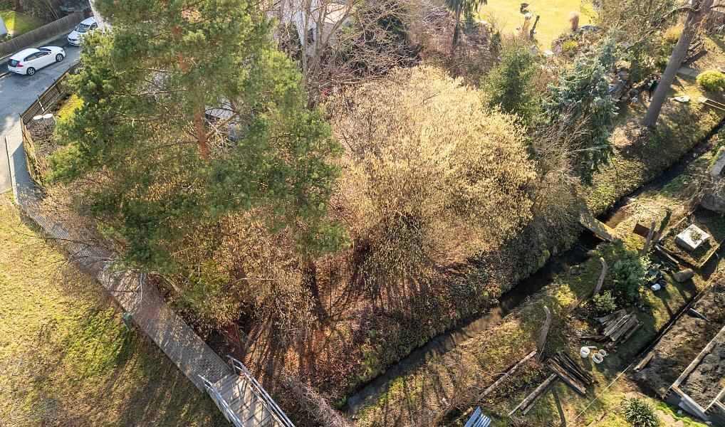 Prodej stavebního pozemku 360 m², Králův Dvůr – náhled fotky 15