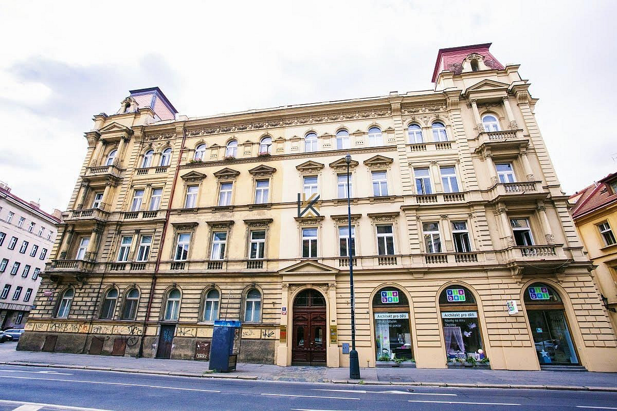 Pronájem kanceláře 104 m²