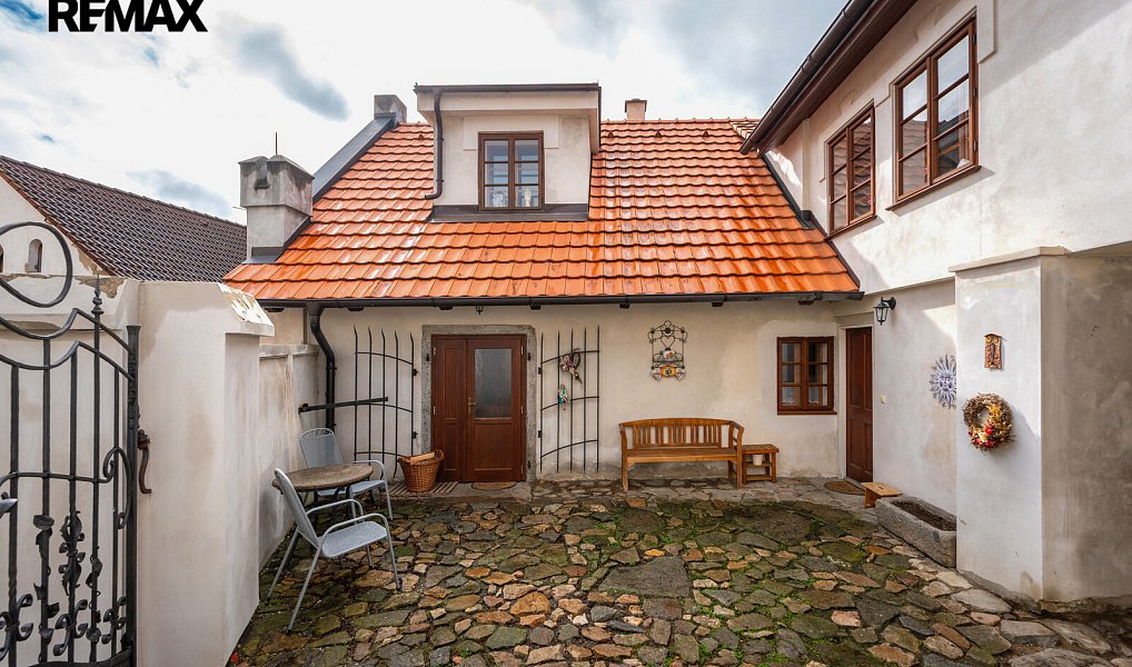 Prodej domu 340 m² s pozemkem 545 m², Sedlec-Prčice – náhled fotky 5