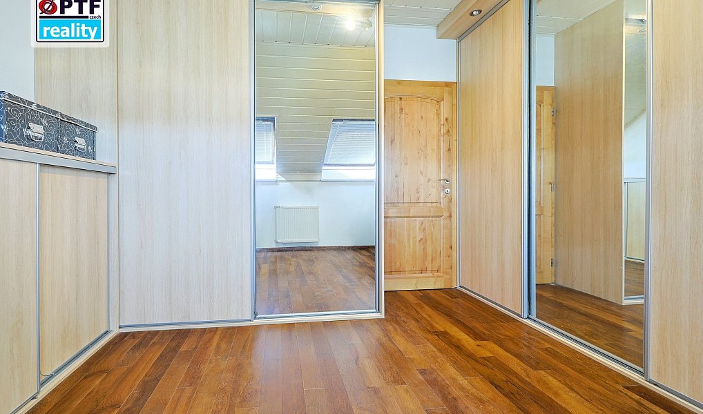 Prodej domu 353 m² s pozemkem 743 m², Plzeň – náhled fotky 42