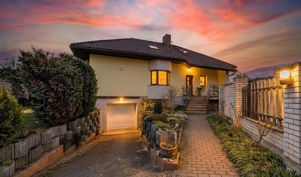 Prodej domu 286 m² s pozemkem 722 m², Veleň – náhled fotky 44
