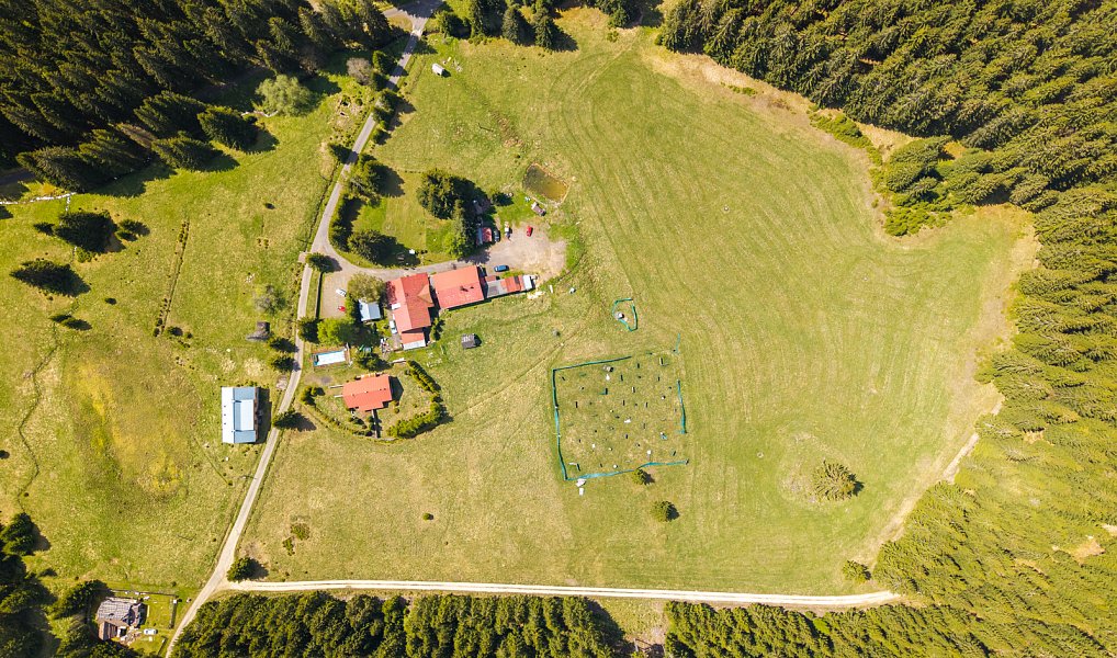 Prodej ubytovacího objektu 980 m², Potůčky – náhled fotky 35
