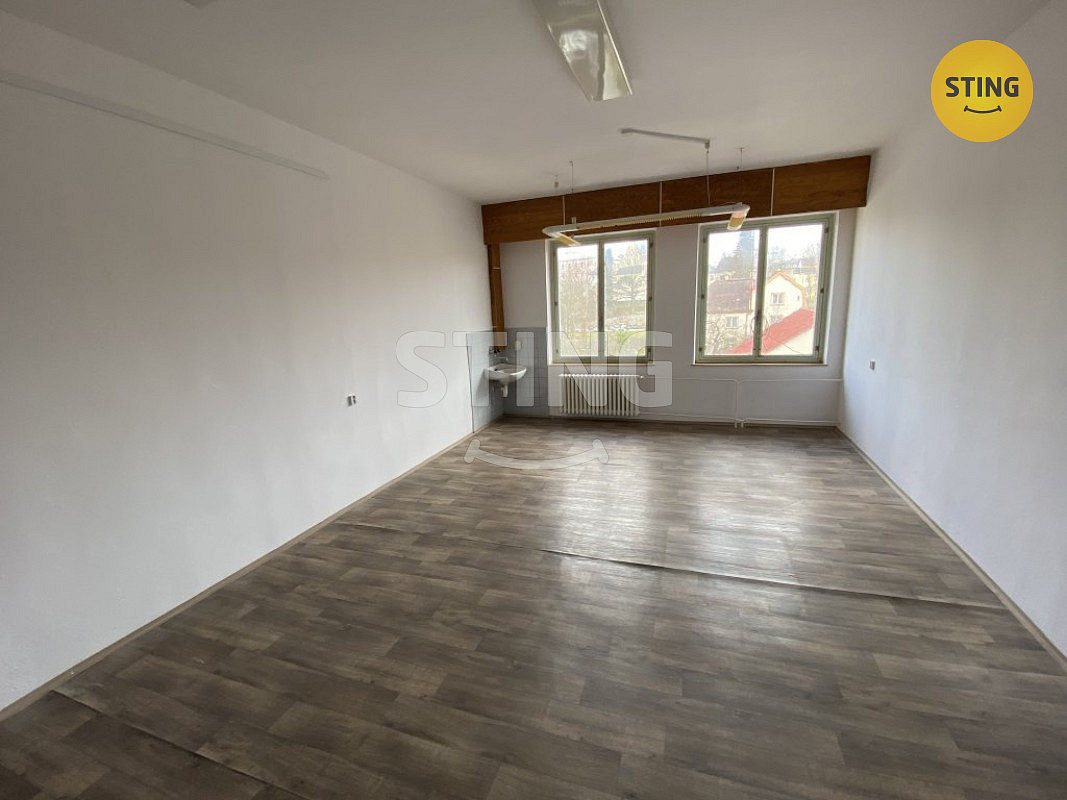 Pronájem kancelářských prostor, Šumperk, ul. Havlíčkova – pohled 2