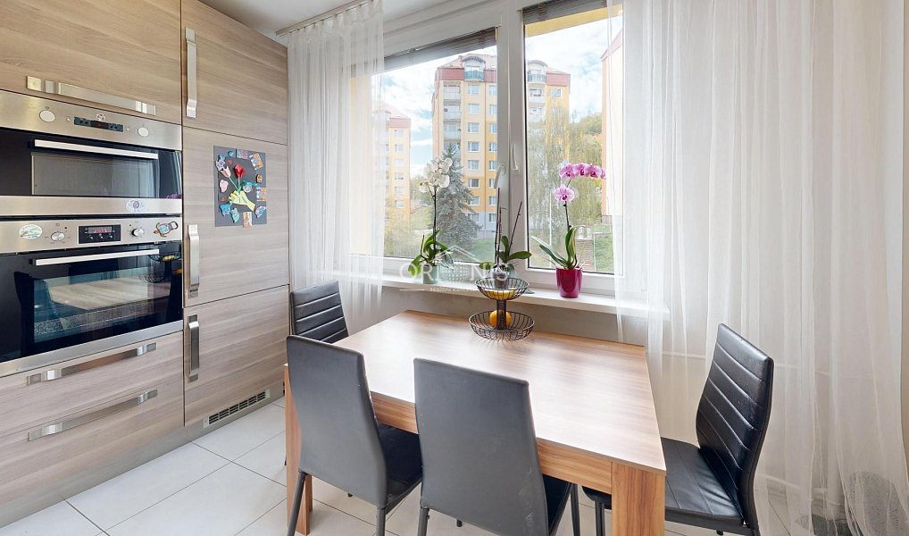 Prodej bytu 3+1 78 m², Jirkov – náhled fotky 4