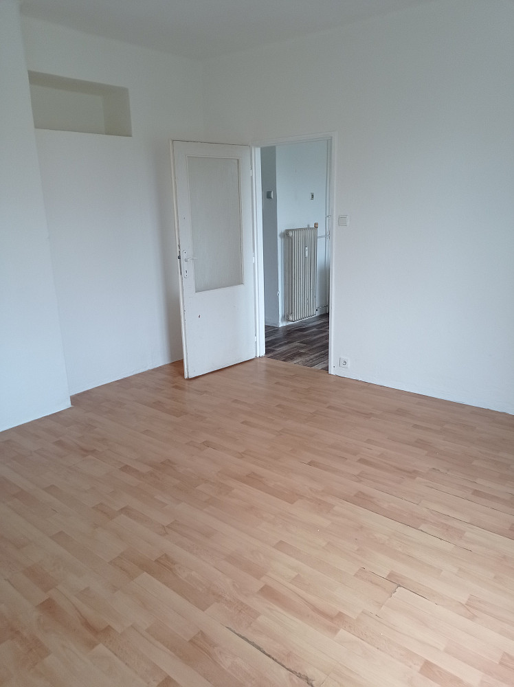 Pronájem bytu 1+1 36 m² – fotografie 2