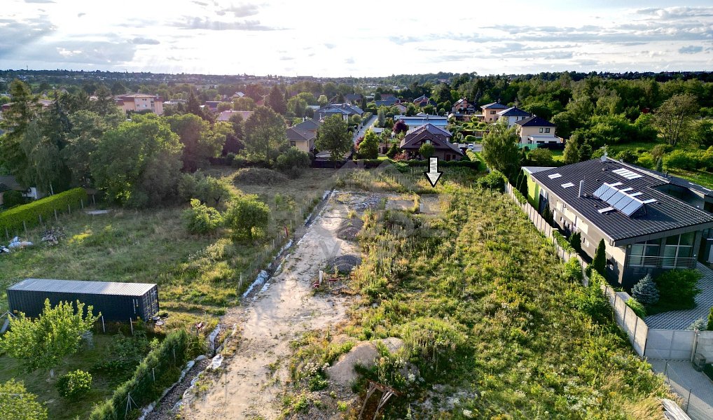 Prodej stavebního pozemku 975 m², Jirny – náhled fotky 7