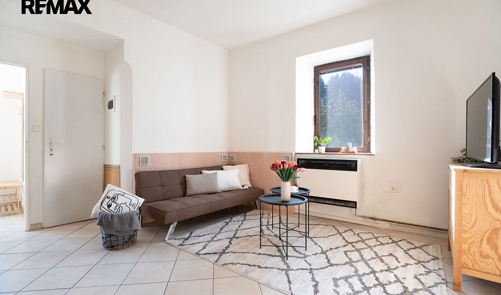 Prodej domu 770 m² s pozemkem 9 150 m², Kundratice – náhled fotky 8