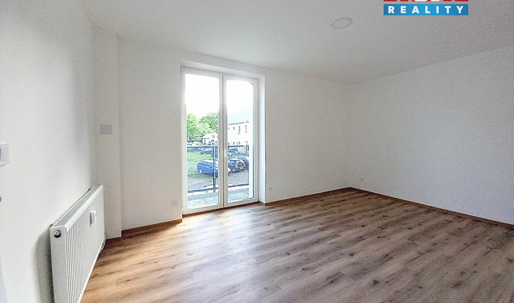 Prodej bytu 3+1 55 m², Nová Ves – náhled fotky 9