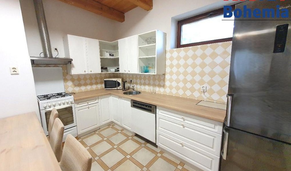 Pronájem bytu 4+1 100 m², Mladá Boleslav – náhled fotky 3