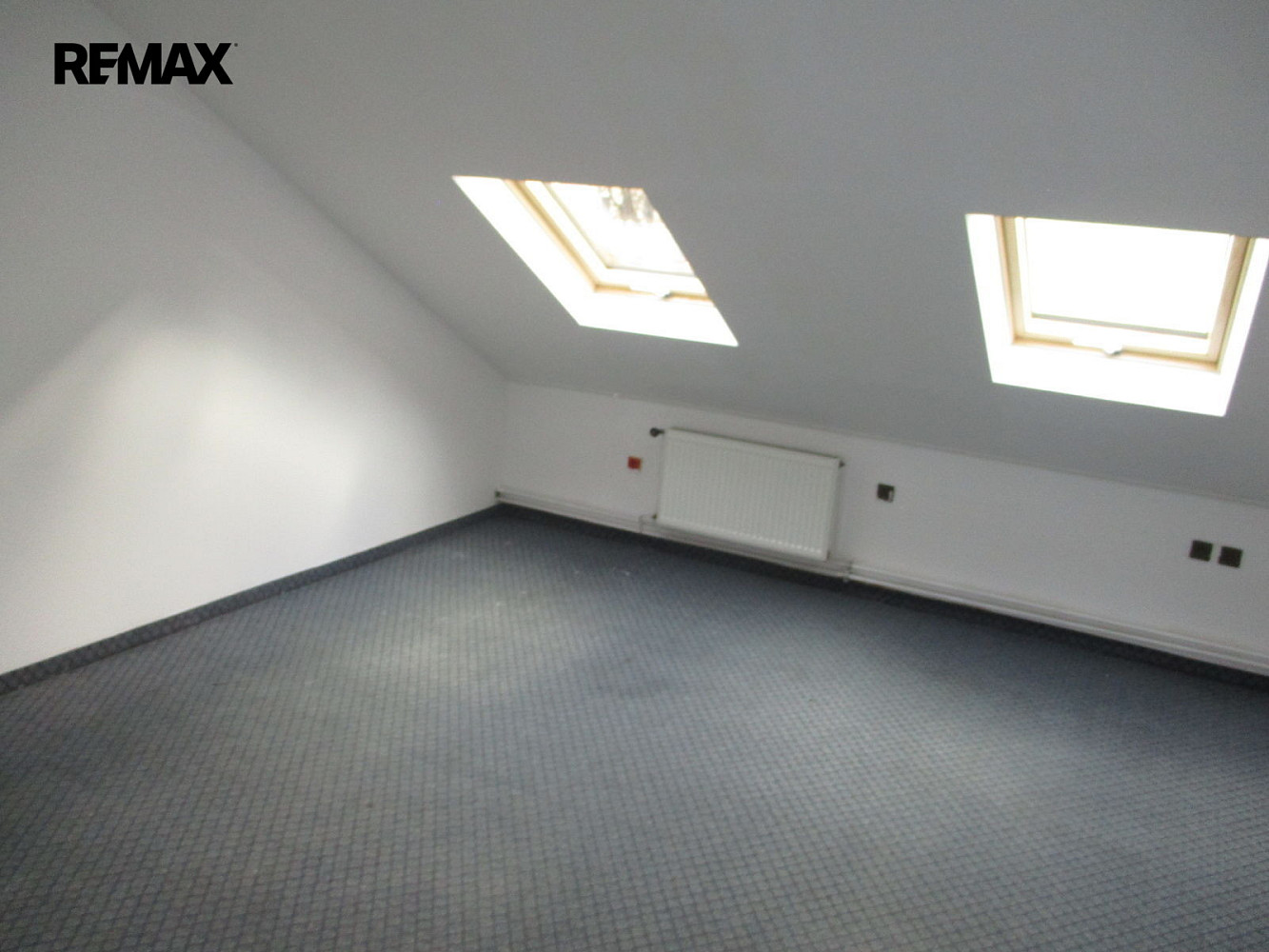 Pronájem kanceláře 17 m² – fotografie 4