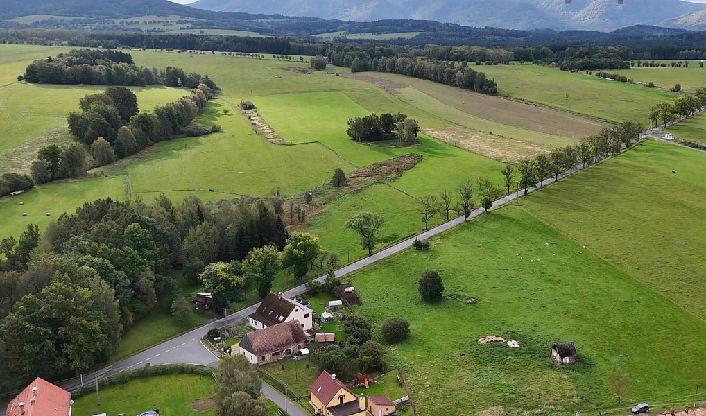 Prodej stavebního pozemku 2 046 m², Dolní Řasnice – náhled fotky 4