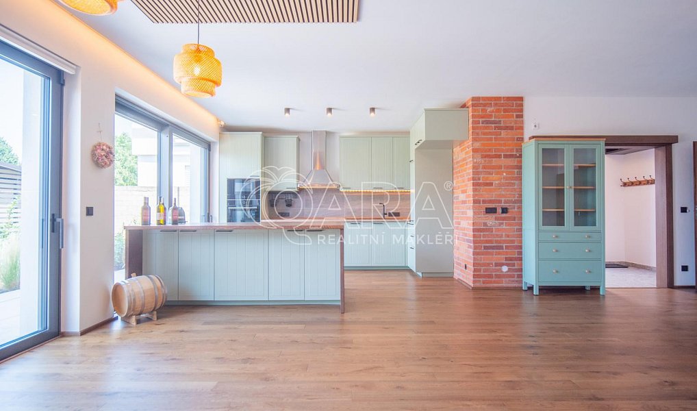 Prodej domu 167 m² s pozemkem 1 729 m², Čejč – náhled fotky 4