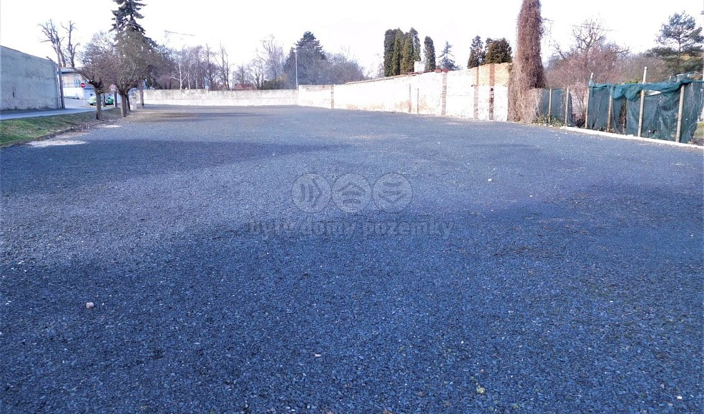 Prodej komerčního pozemku 2 148 m², Louny – náhled fotky 2