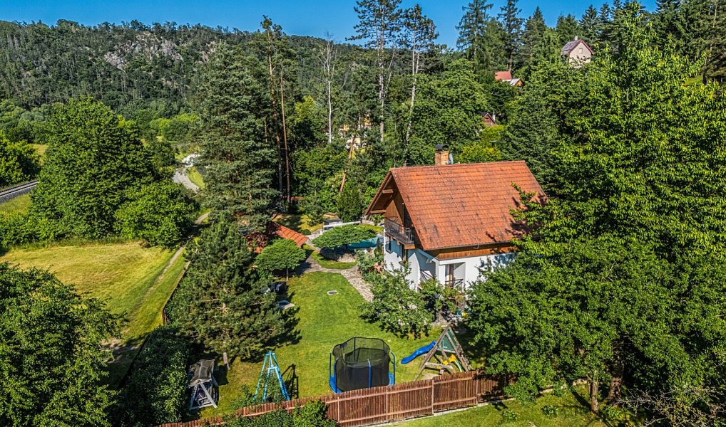 Prodej chaty/chalupy 106 m² s pozemkem 1 087 m², Zbečno – náhled fotky 27