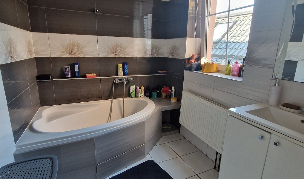 Pronájem bytu 4+1 100 m², Olomouc – náhled fotky 12
