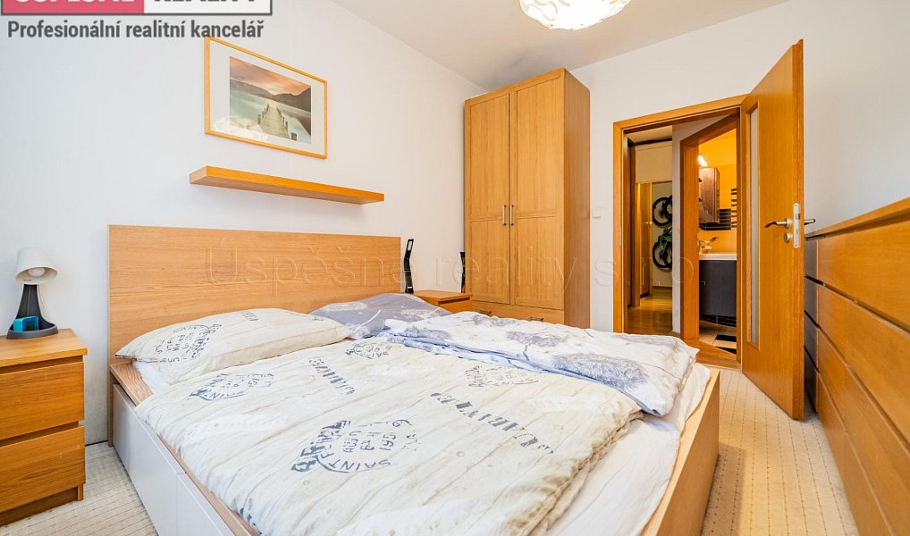 Prodej bytu 3+1 84 m², Praha – náhled fotky 9