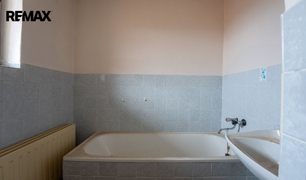 Prodej domu 180 m² s pozemkem 362 m², Lipov – náhled fotky 14