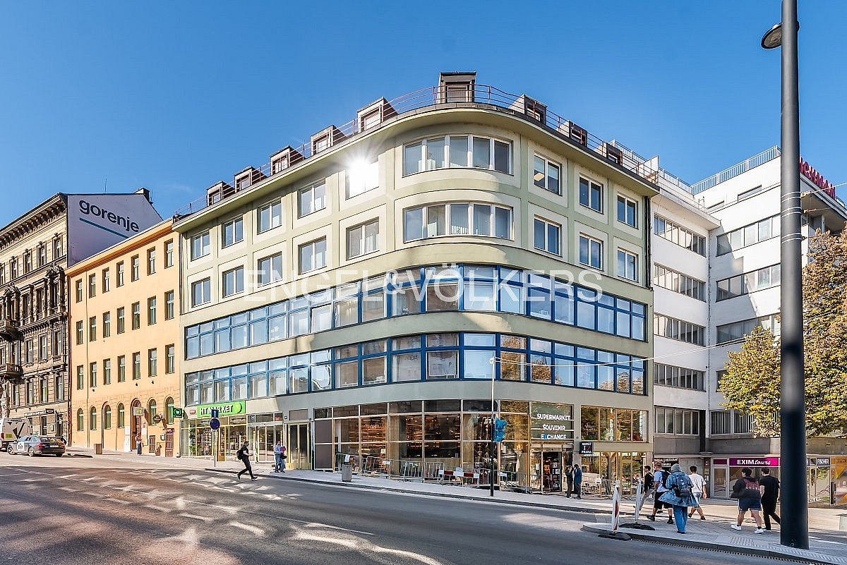 Pronájem kanceláře 91 m²
