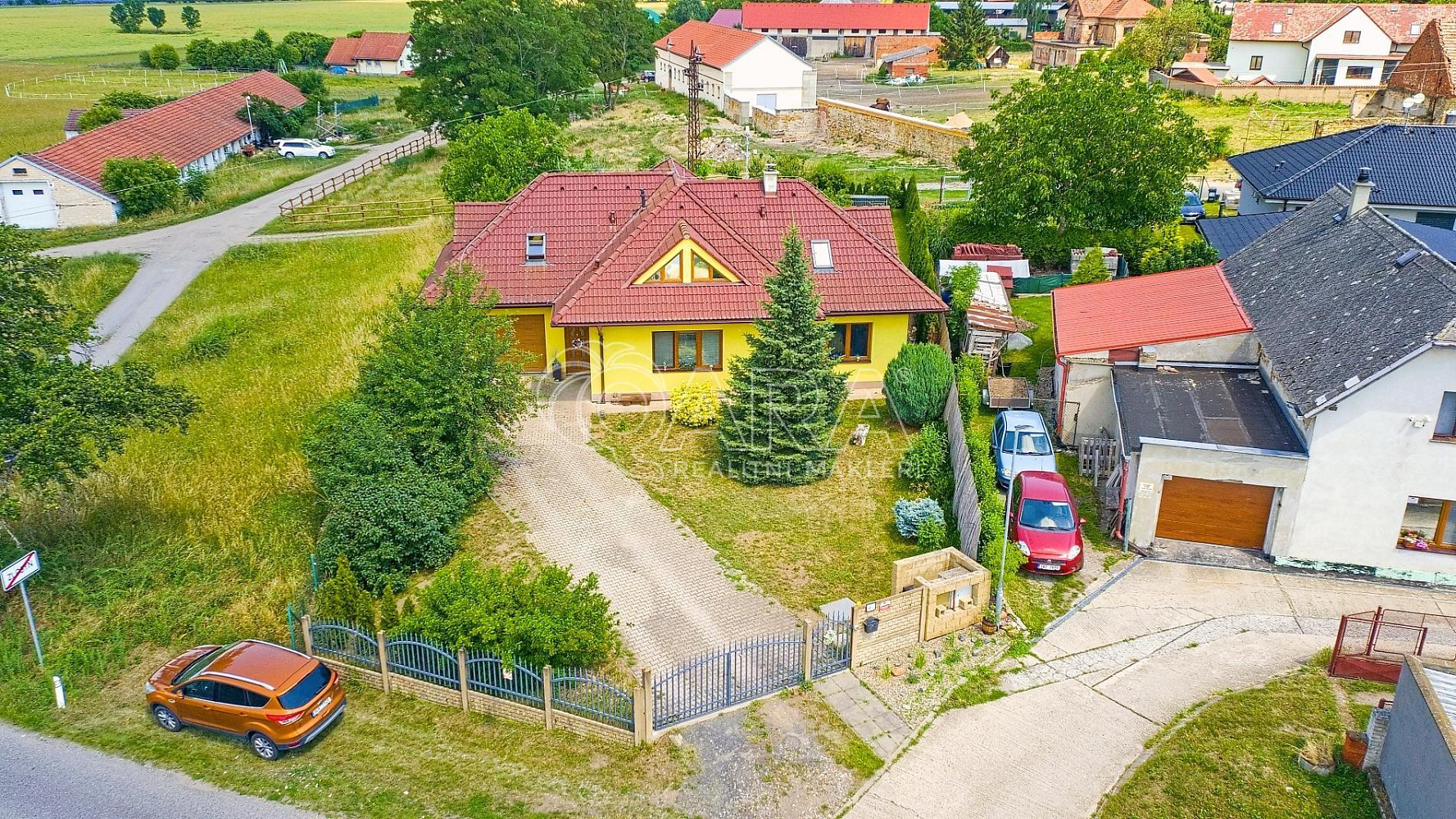 Prodej domu 209 m² s pozemkem 1 132 m²