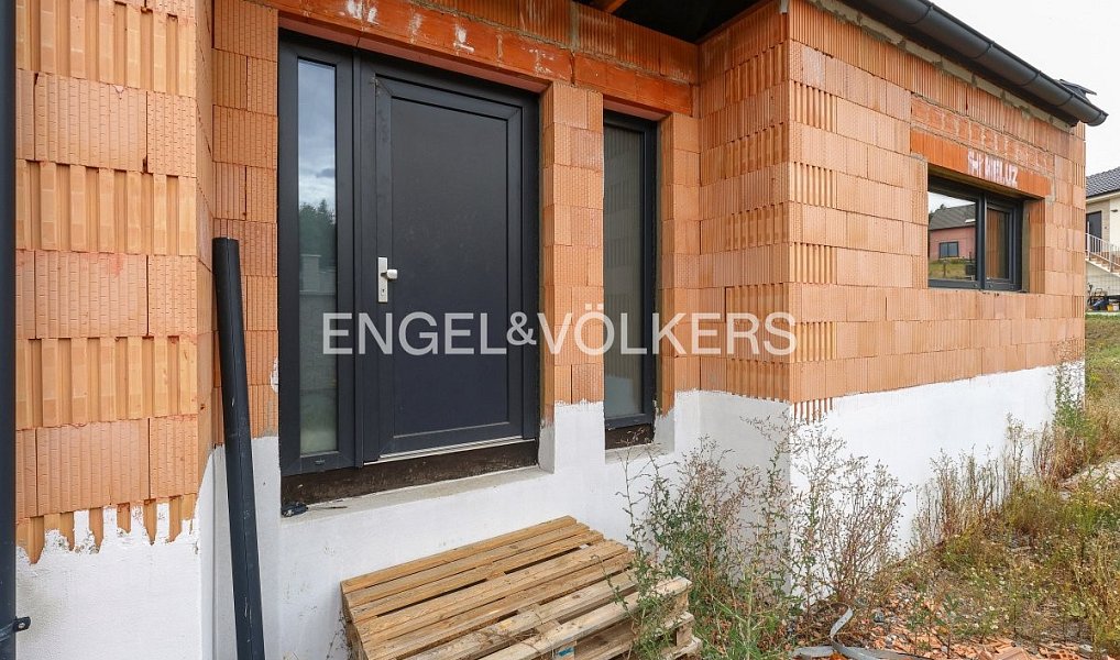 Prodej domu 240 m² s pozemkem 913 m², Holýšov – náhled fotky 13