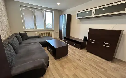 Pronájem bytu 3+1 63 m², náměstí Republiky, Opava - Předměstí