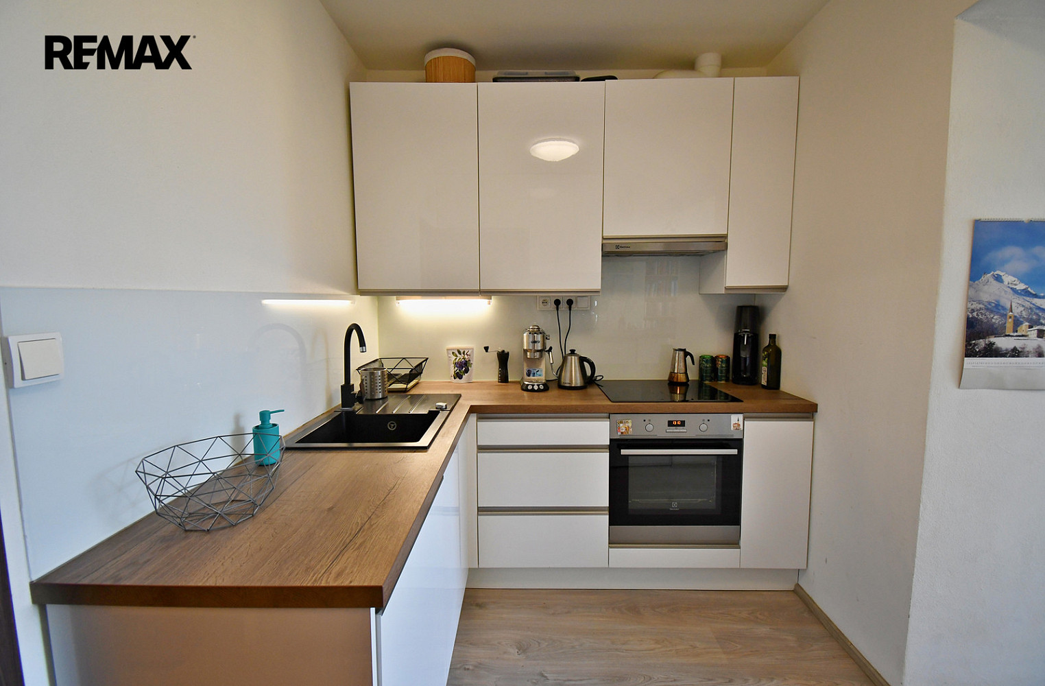 Pronájem bytu 2+kk 54 m² – pohled 6