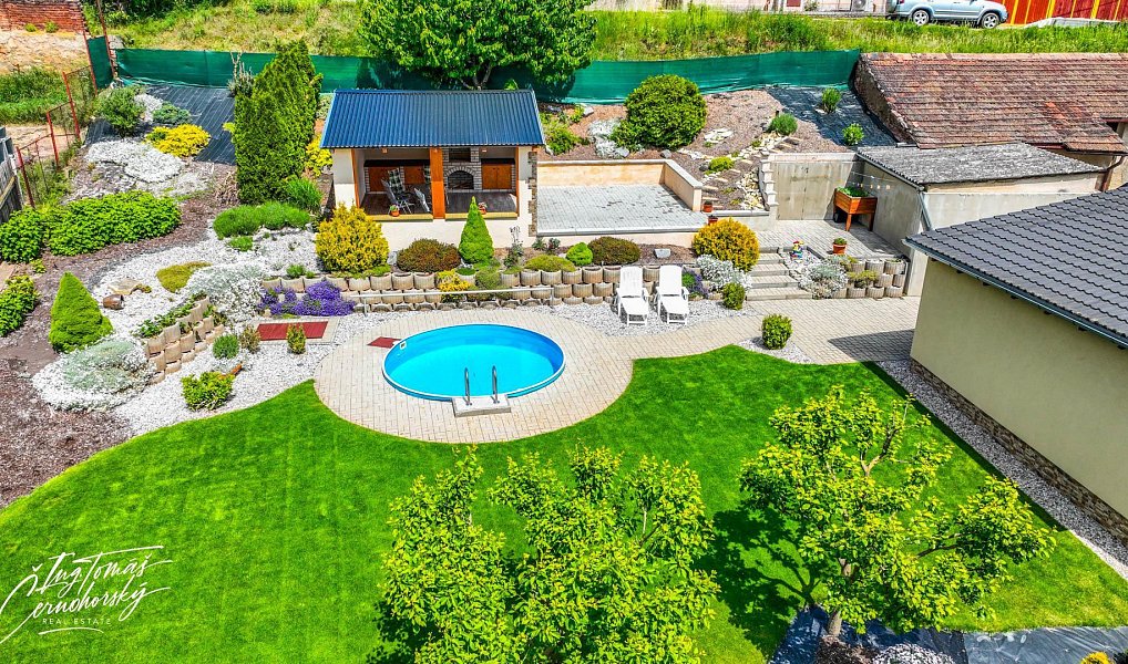 Prodej domu 171 m² s pozemkem 1 155 m², Podlešín – náhled fotky 2