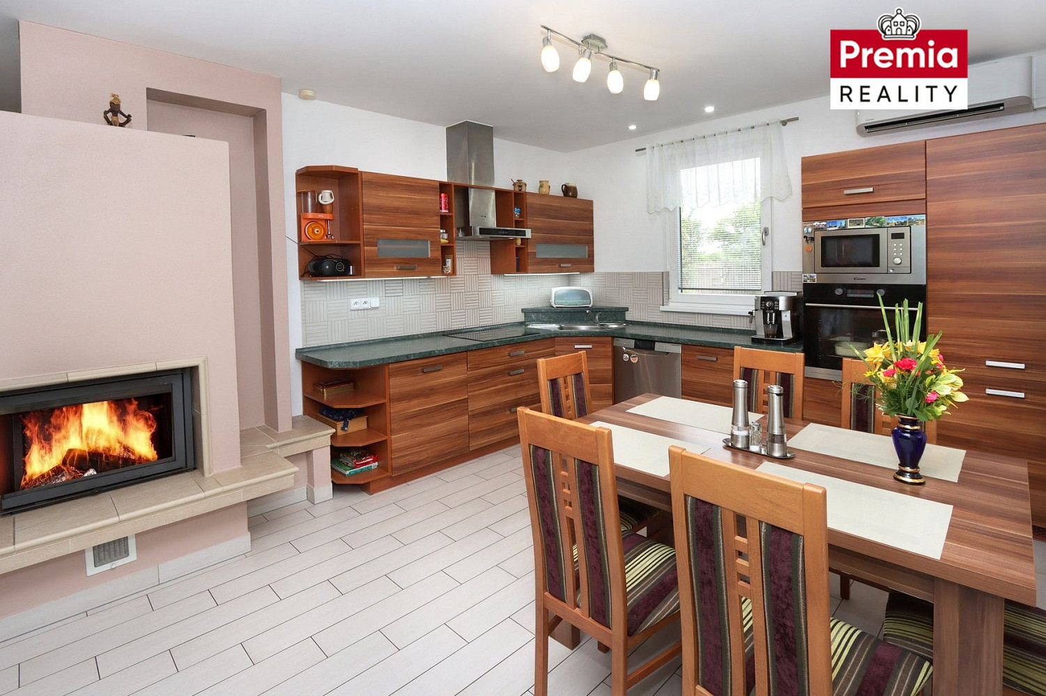 Prodej domu 140 m² s pozemkem 843 m² – fotografie 3