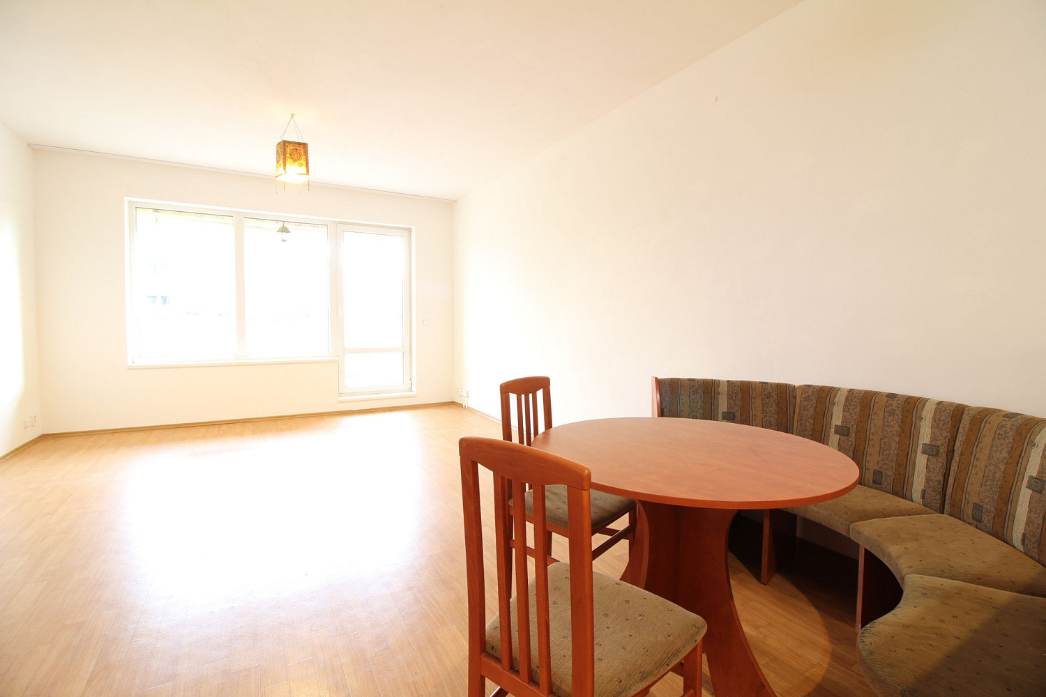 Pronájem bytu 3+kk 84 m² – fotografie 3