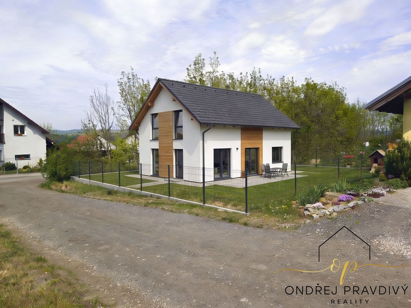 Prodej stavebního pozemku 984 m² – pohled 5