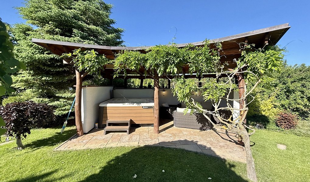 Prodej domu 263 m² s pozemkem 1 012 m², Brno – náhled fotky 32