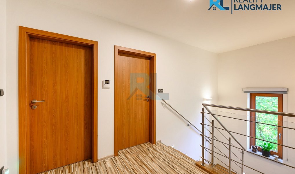 Prodej domu 183 m² s pozemkem 724 m², Plzeň – náhled fotky 24