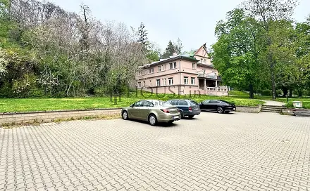 Pronájem parkovacího stání, 12 m2 - Praha - Vysočany, Jandova, Praha 9 - Vysočany