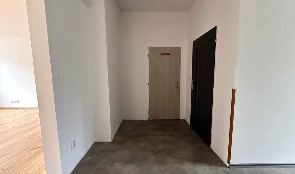 Pronájem bytu 1+1 40 m², Jirkov – náhled fotky 4