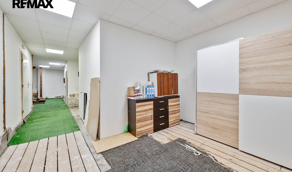 Prodej nájemního domu, činžáku 266 m², Tábor – náhled fotky 27
