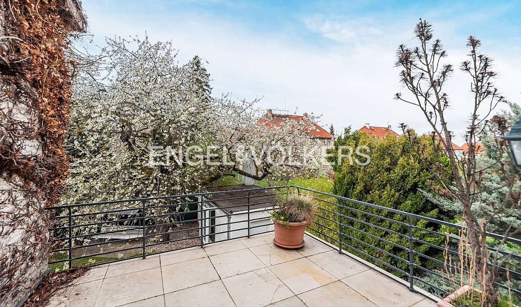 Pronájem domu 260 m² s pozemkem 629 m², Praha – náhled fotky 9