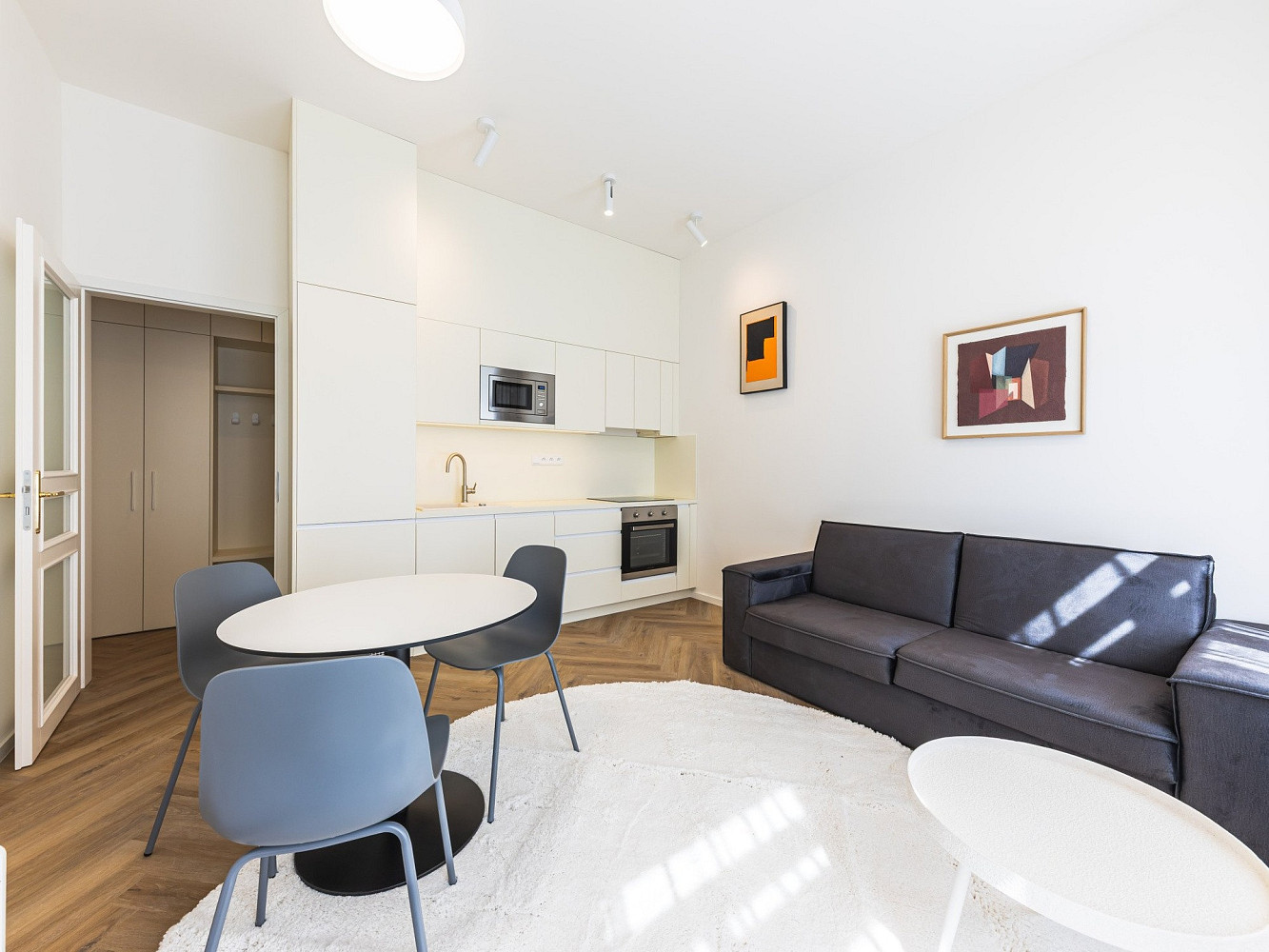 Pronájem bytu 2+kk 42 m²